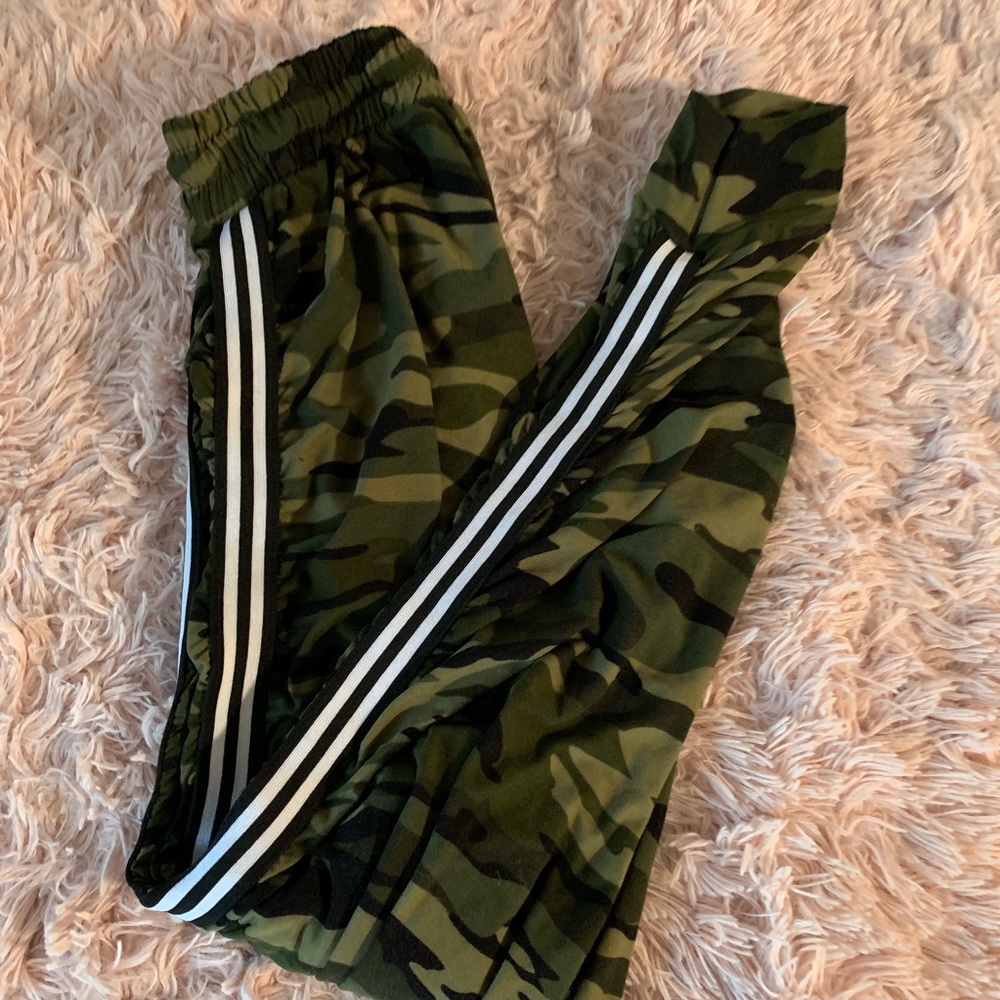 Camo striped joggers